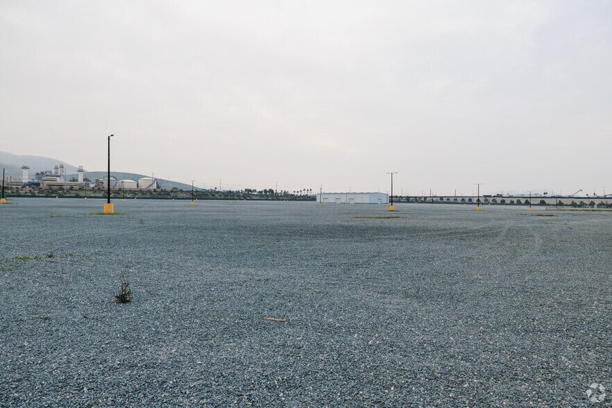 More Photos Of 9802 Lone Star Rd, San Diego Warehouse For Lease