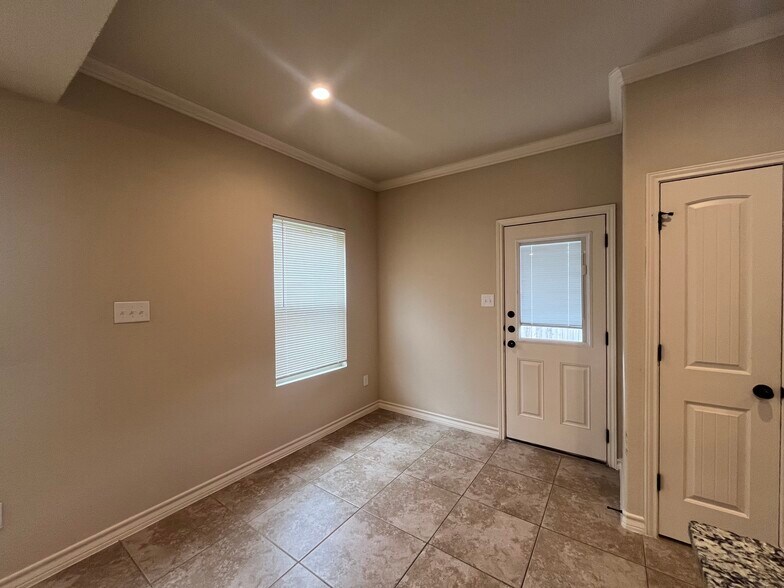 More Photos Of 6306 Luglio Ln, San Antonio Apartments For Sale