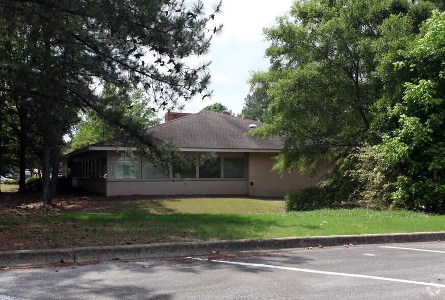 More Photos Of 2084 Valleydale Rd, Birmingham Medical For Sale
