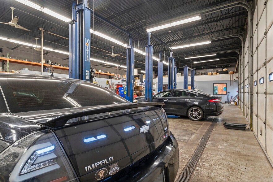 More Photos Of 332 E 159th St, Harvey Auto Repair For Sale