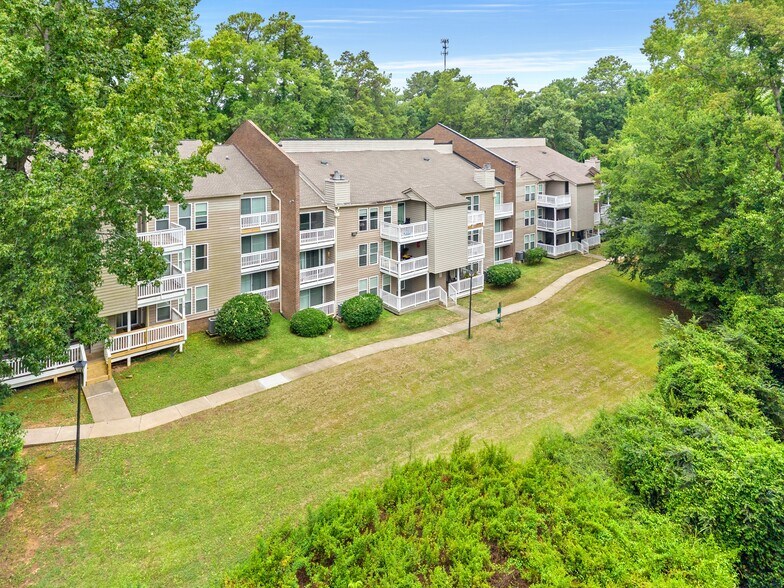 Primary Photo Of 3406 Fernandina Rd, Columbia Apartments For Sale