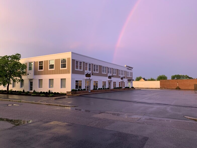 More Photos Of 681 Park Ave, Cranston Storefront Retail Office For Lease