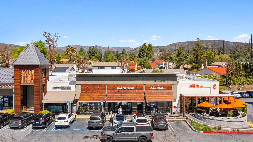 More Photos Of 30805-30895 E Thousand Oaks Blvd, Westlake Village Unknown For Lease