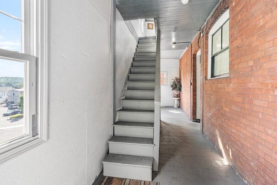 More Photos Of 338-340 Main St, Southbridge Apartments For Sale