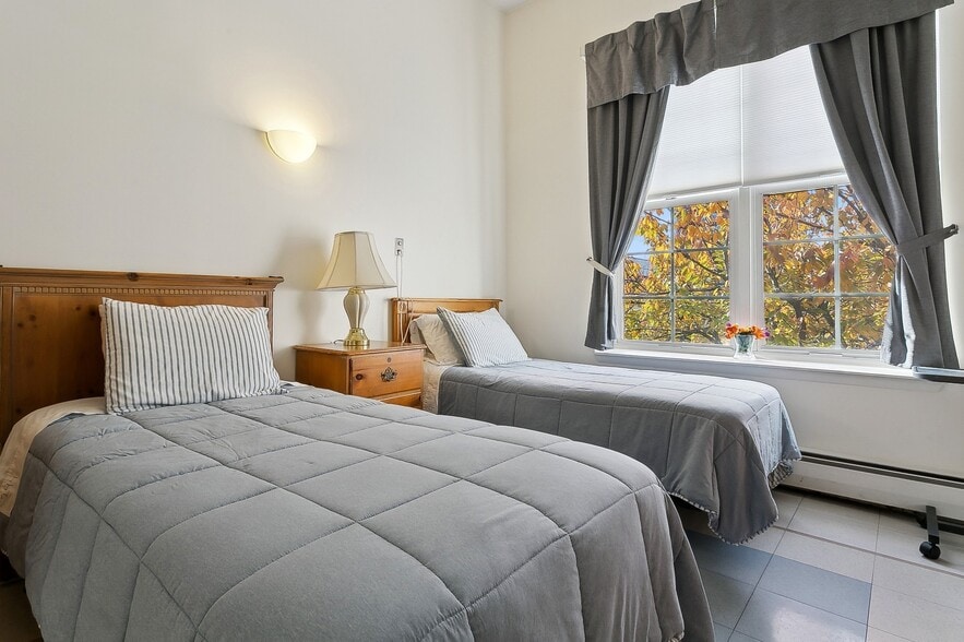 More Photos Of 3 Lehman Ter, Yonkers Congregate Senior Housing For Sale