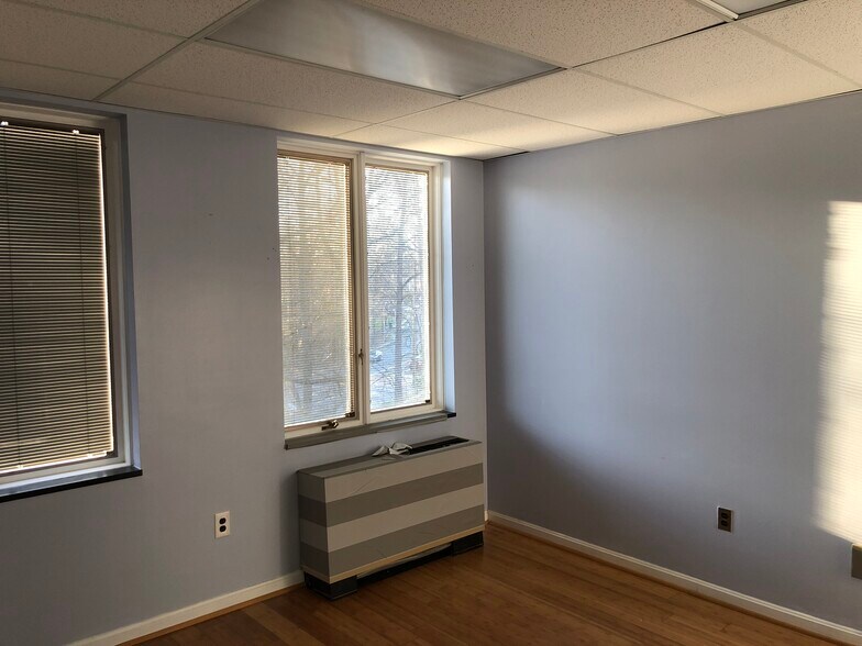 More Photos Of 611 S Carlin Springs Rd, Arlington Medical For Lease