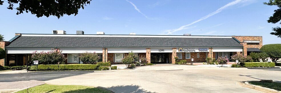 Primary Photo Of 1201 S Douglas Blvd, Midwest City Office For Lease