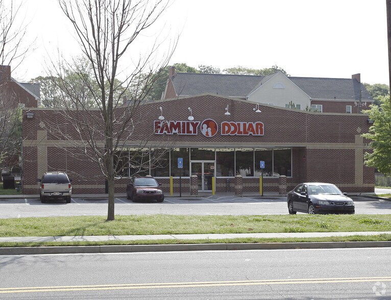 Primary Photo Of 3310 Dogwood Dr, Atlanta Freestanding For Sale