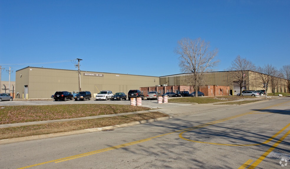 More Photos Of 6226 W 74th St, Bedford Park Manufacturing For Sale