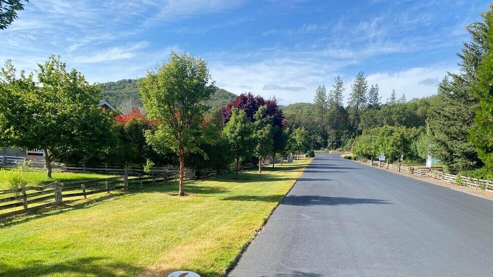 More Photos Of 6901 Old Stage Rd, Central Point Manufactured Housing Mobile Home Park For Sale