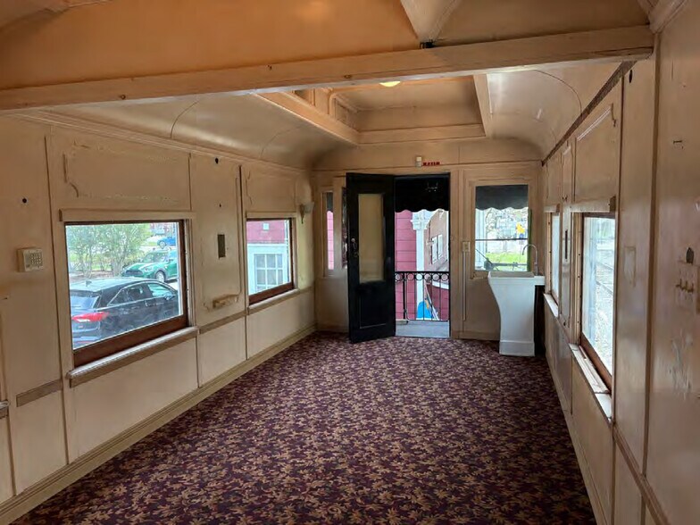 More Photos Of 211 Greenwood Ave, Midland Park Freestanding For Lease