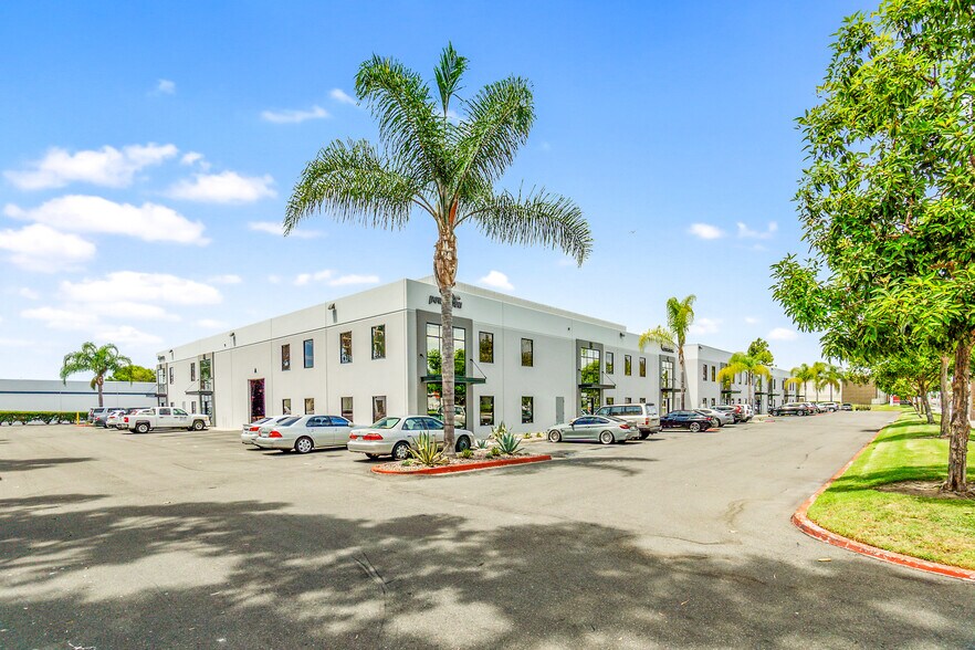 More Photos Of 1382 Valencia Ave, Tustin Research And Development For Lease