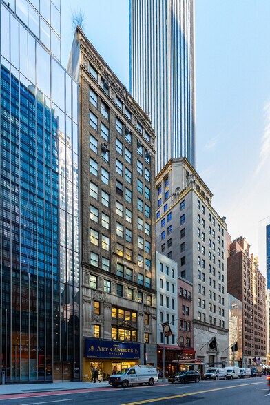 More Photos Of 119-121 W 57th St, New York Medical For Lease