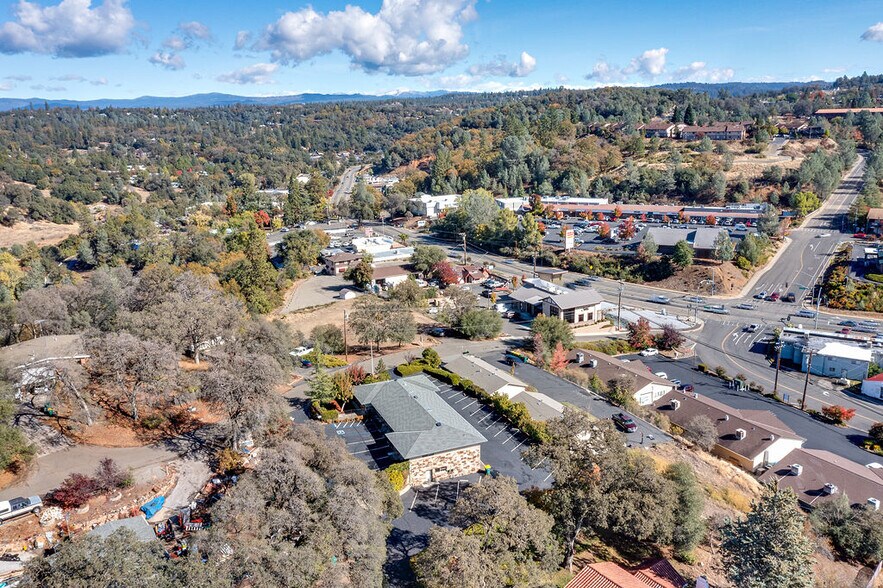 More Photos Of 2828 Easy St, Placerville Office For Lease