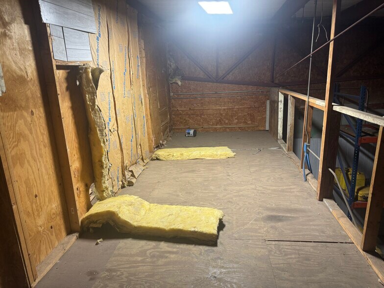 More Photos Of 205 Edgar St, Atlantic Beach Warehouse For Lease