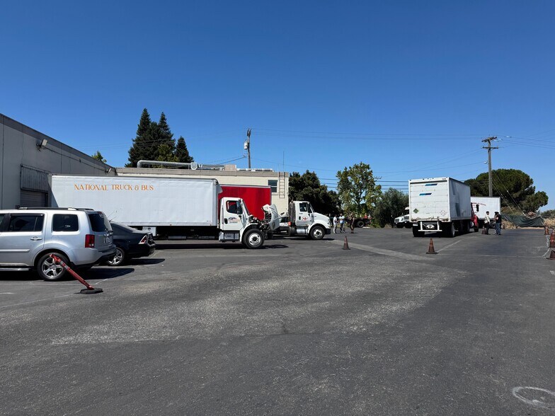 More Photos Of 16440 Ashland Ave, San Lorenzo Warehouse For Lease