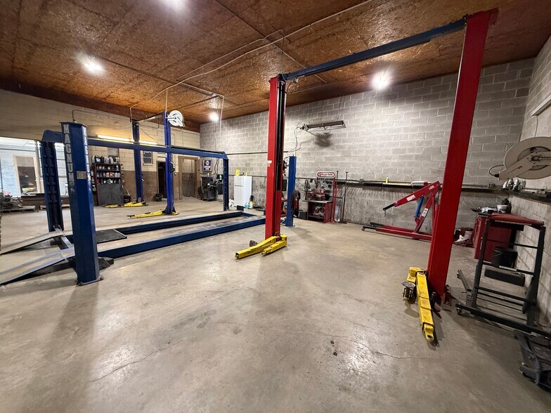 More Photos Of 69 Railroad Ave, Dora Specialty For Sale