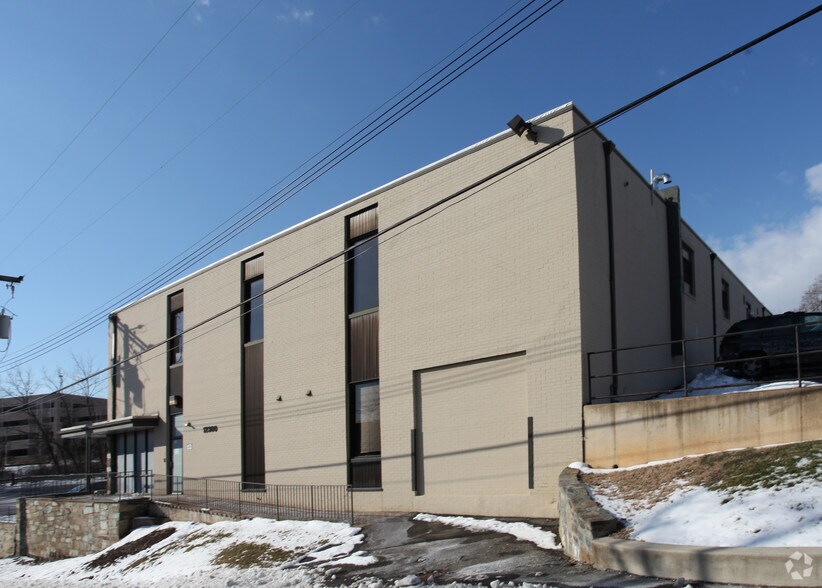 More Photos Of 12300 Washington Ave, Rockville Research And Development For Sale
