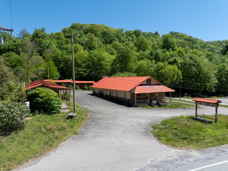 More Photos Of 11242 US-19, Maggie Valley Hotel For Sale