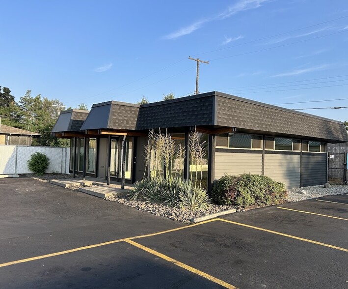 Primary Photo Of 903-905 E Wellesley Ave, Spokane Office For Lease