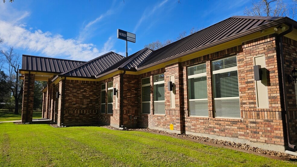 Primary Photo Of 16751 TX-75 Hwy, Willis Office For Sale