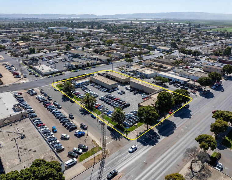 More Photos Of 800 W Main St, Santa Maria Auto Dealership For Sale
