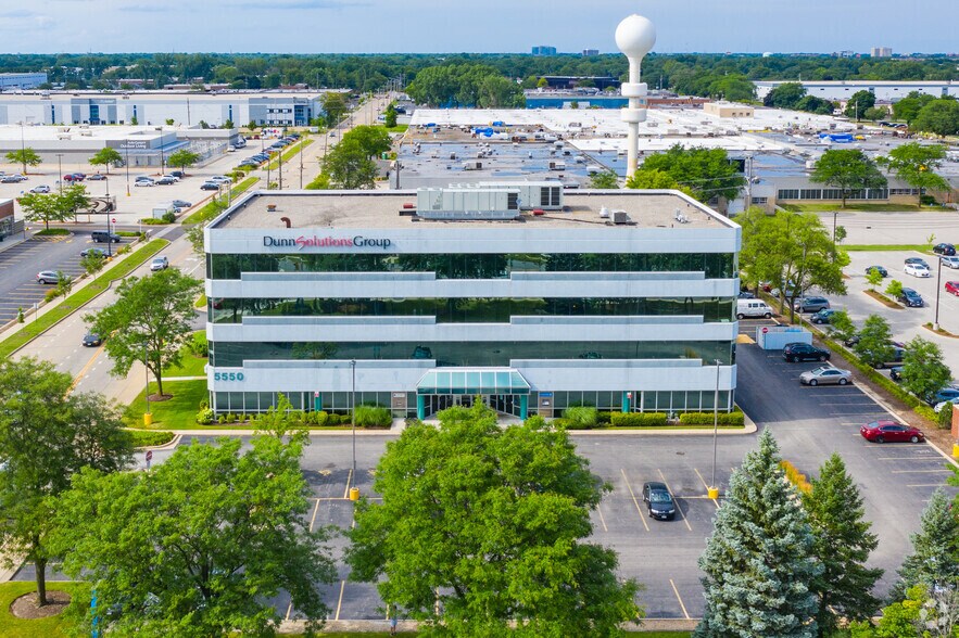 More Photos Of 5550 W Touhy Ave, Skokie Office For Lease