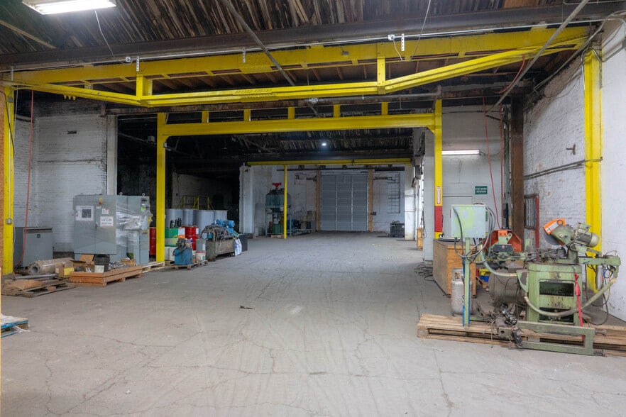 More Photos Of 2424 Columbus Rd, Springfield Warehouse For Sale