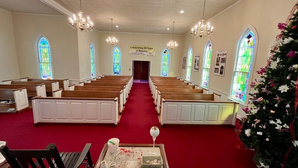 More Photos Of 302 S Commerce St, Aulander Religious Facility For Sale