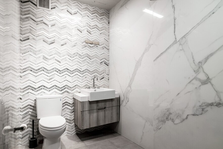 More Photos Of 245 S Van Ness Ave, San Francisco Warehouse For Sale