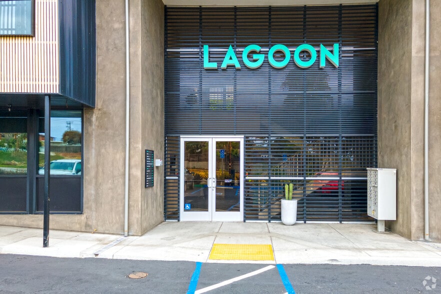 More Photos Of 2110 S Coast Hwy 101, Oceanside Loft Creative Space For Lease