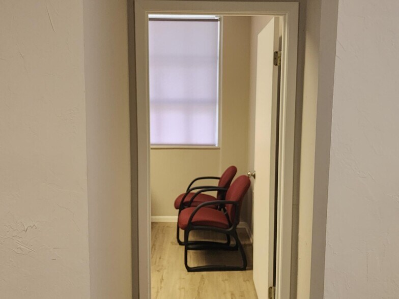 More Photos Of 1640 9th Ave N, Saint Petersburg Office For Lease