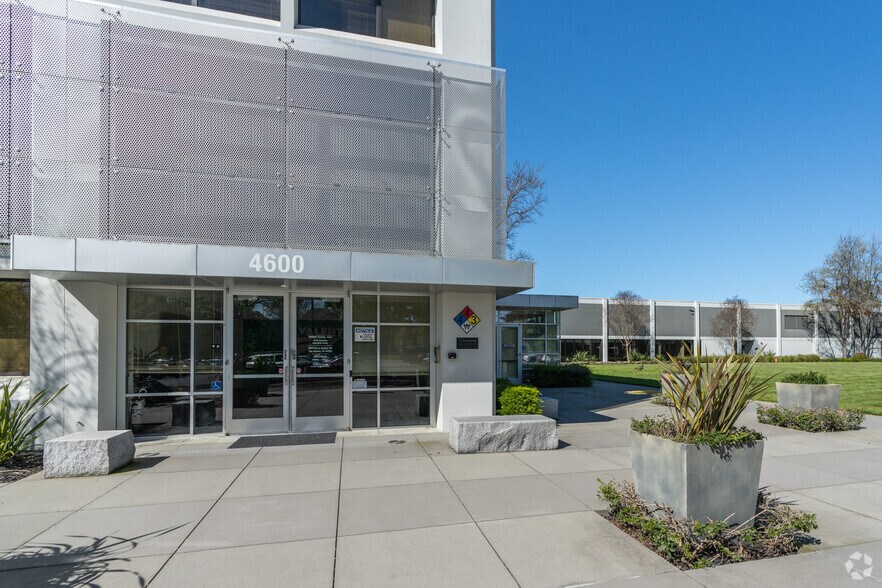 More Photos Of 4600-4650 Norris Canyon Rd, San Ramon Research And Development For Lease