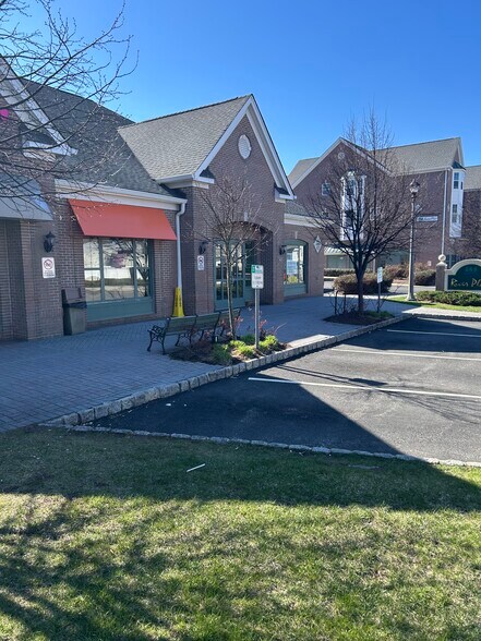 More Photos Of 301-305 Main St, Butler Storefront For Lease
