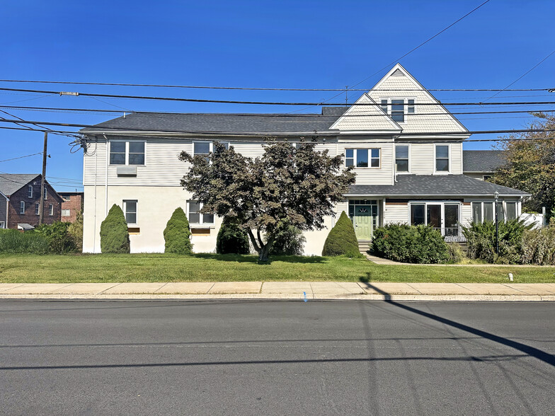 Primary Photo Of 659 Broad St, Emmaus Assisted Living For Sale