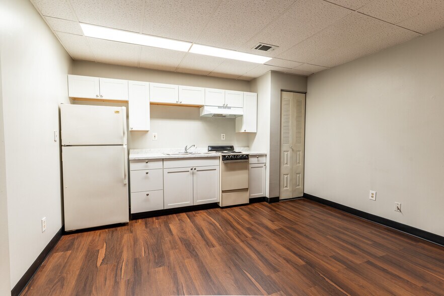 More Photos Of 1743 Culbertson Ave, New Albany Apartments For Sale