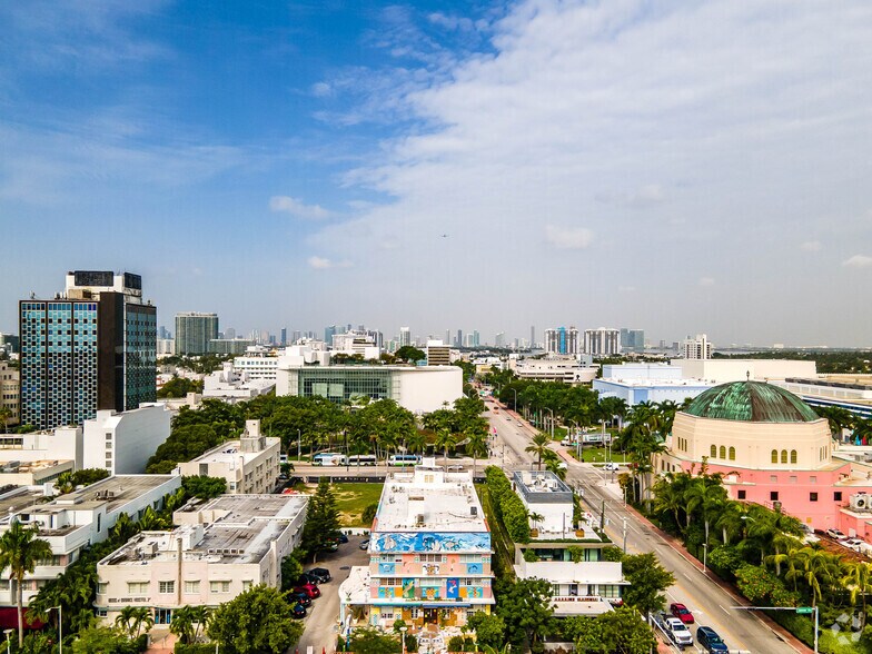 More Photos Of 1680 James Ave, Miami Beach Hotel For Sale