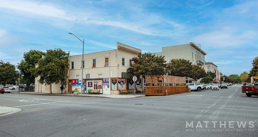 More Photos Of 201 5th St, Hollister Storefront Retail Residential For Sale