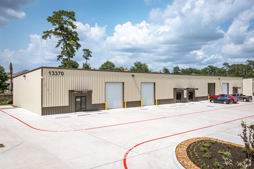 More Photos Of 13310-13380 Telge Rd, Cypress Unknown For Lease