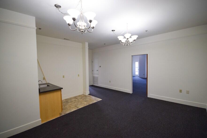 More Photos Of 417-419 Main St, North Little Rock Storefront Retail Office For Sale