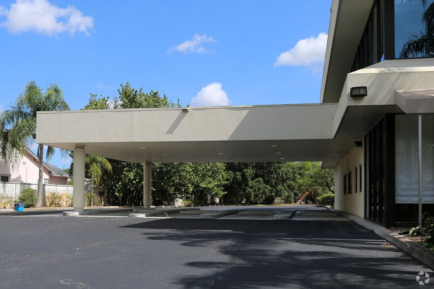 More Photos Of 10251 W Oakland Park Blvd, Sunrise Office For Sale