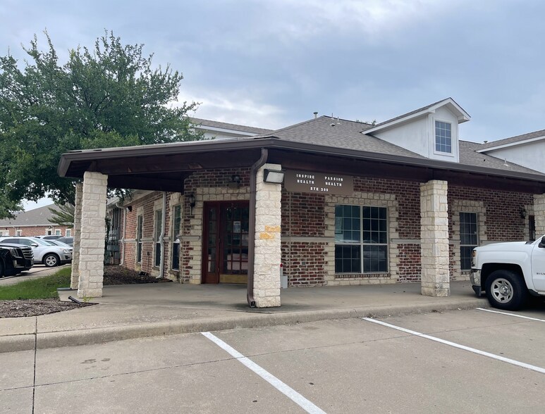 More Photos Of 6300 Stonewood Dr, Plano Medical For Sale