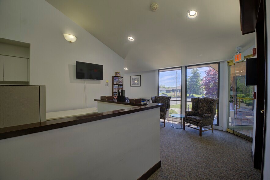 More Photos Of 111 Torrey St, Brockton Medical For Lease