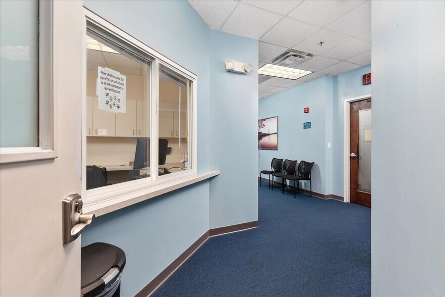 More Photos Of 8140 Ashton Ave, Manassas Medical For Sale