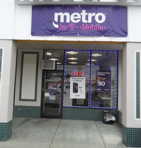 More Photos Of 8209-8219 Liberty Rd, Windsor Mill Restaurant For Sale