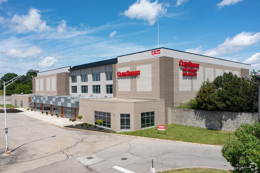 More Photos Of 6300 Glenway Ave, Cincinnati Unknown For Lease