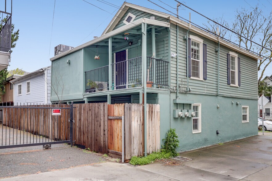 More Photos Of 517 13th St, Sacramento Multifamily For Sale