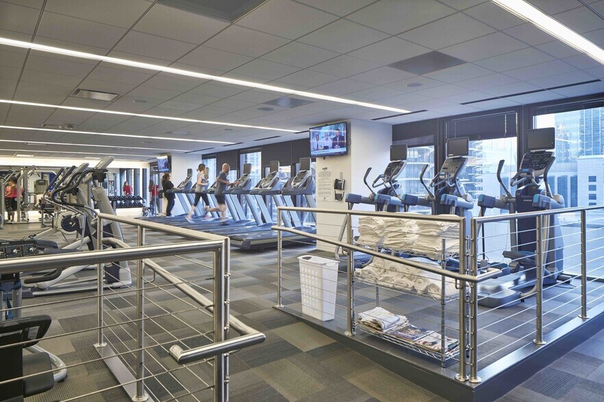 More Photos Of 330 N Wabash Ave, Chicago Coworking Space