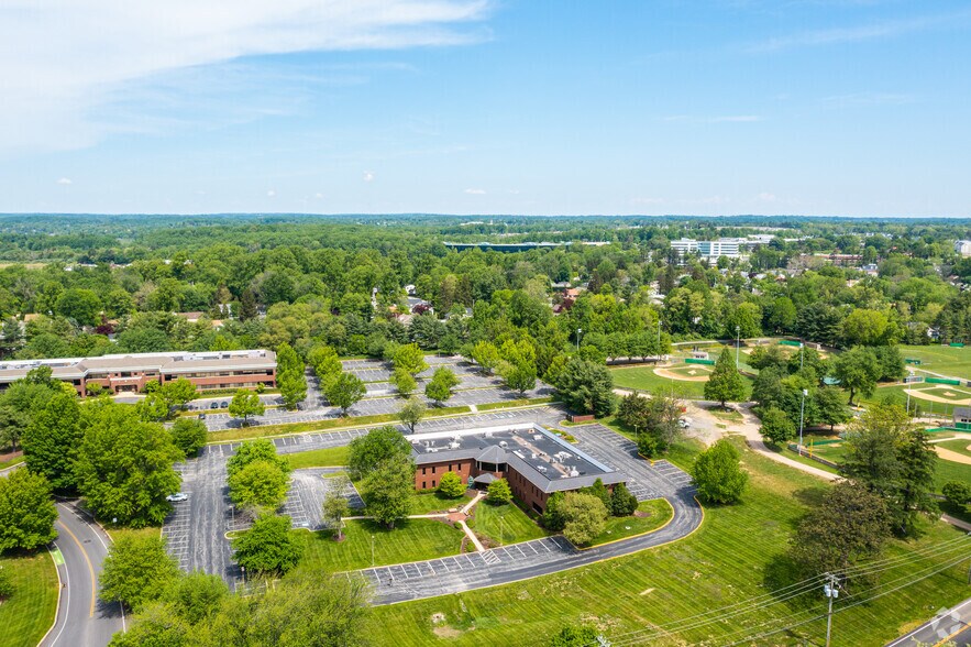 More Photos Of 335 Bishop Hollow Rd, Newtown Square Office For Sale