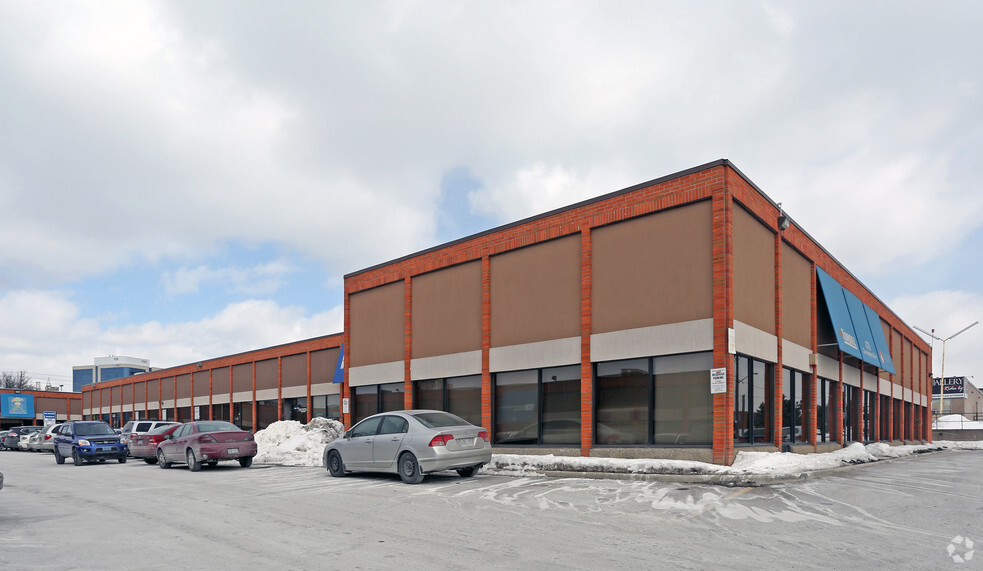 Primary Photo Of 470-510 Champagne Dr, Toronto Warehouse For Lease